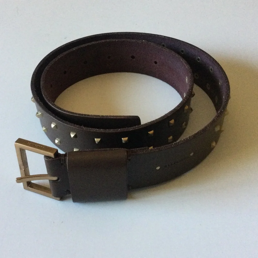 ALLSAINTS WOMENS PYRAMID STUD BELT BROWN LEATHER WITH GOLD SIZE SMALL NWOT